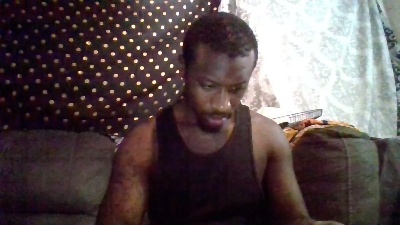 Bigdickbobbyy live cam on Cam4