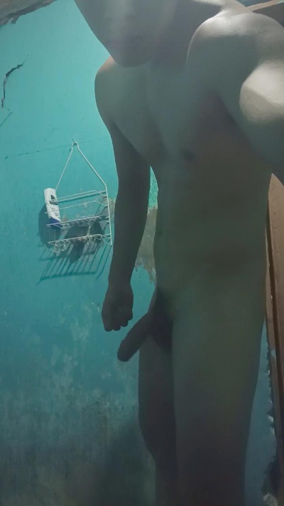 Bigdickmv live cam on Cam4