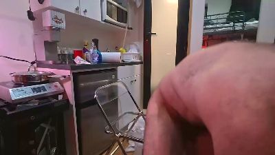 Bighairytopping live cam on Cam4