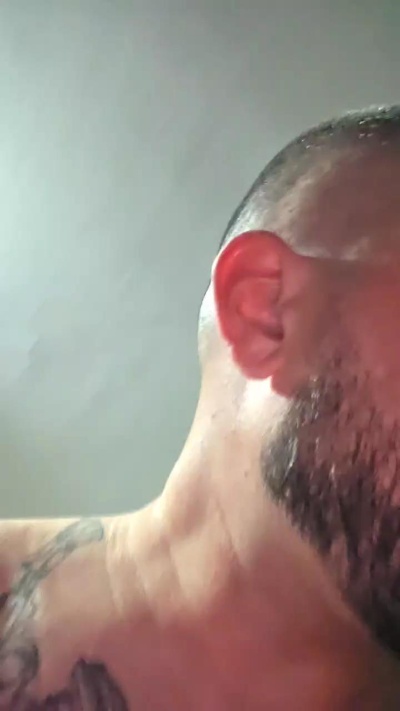 Bighandx live cam on Cam4