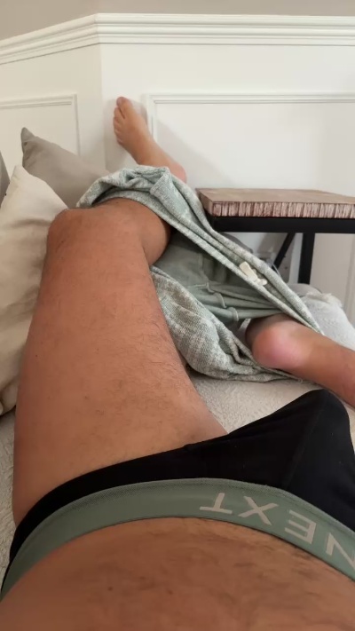 Bigslutcock live cam on Cam4