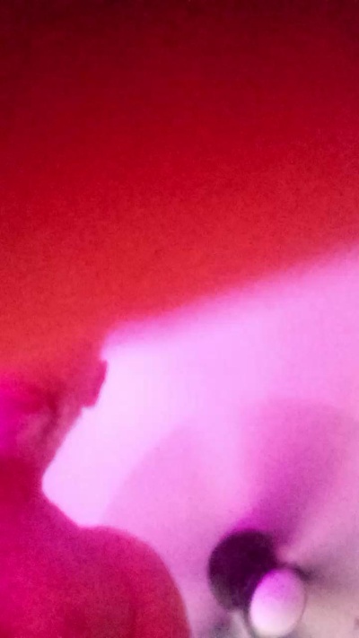Biguyinme99 live cam on Cam4