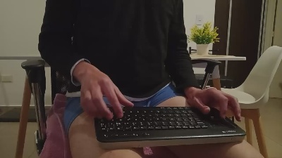 Billcurioso live cam on Cam4