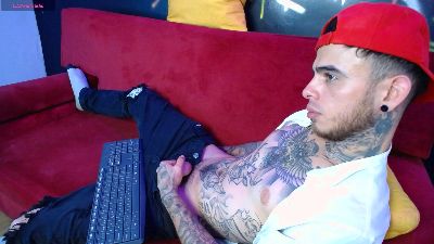 Billy_Ray live cam on Cam4