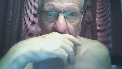 Bilouttelove live cam on Cam4