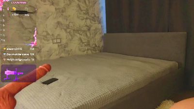 BirdOfDebau live cam on Cam4