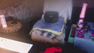 Bisex573 live cam on Cam4