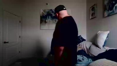 Bistraightguy69 live cam on Cam4