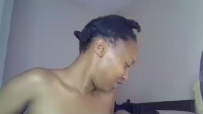 Bitchy_bae live cam on Cam4