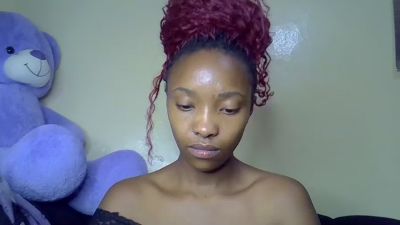 Bitchy_bae live cam on Cam4