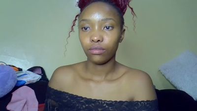 Bitchy_bae live cam on Cam4