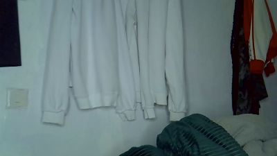 Bitchy_bae live cam on Cam4