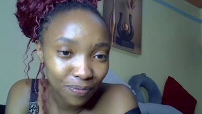 Bitchy_bae live cam on Cam4