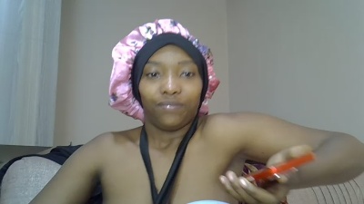 Bitchy_bae live cam on Cam4