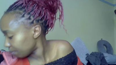 Bitchy_bae live cam on Cam4