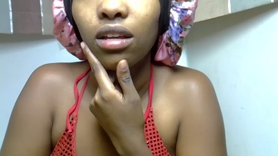 Bitchy_bae live cam on Cam4