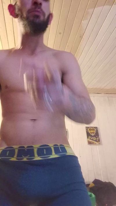 Bjamin live cam on Cam4