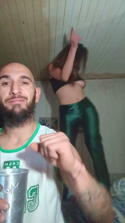 Bjamin live cam on Cam4