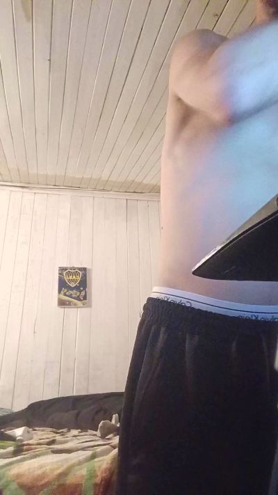 Bjamin live cam on Cam4