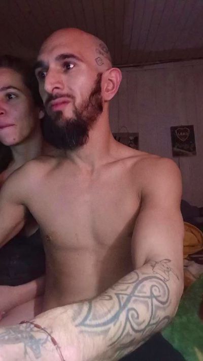 Bjamin live cam on Cam4