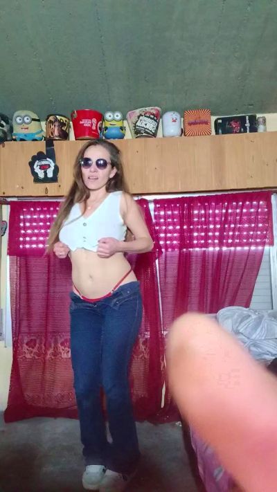 Bjamin live cam on Cam4