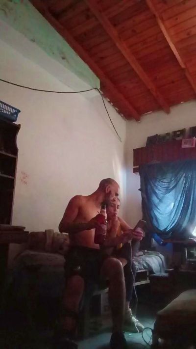 Bjamin live cam on Cam4