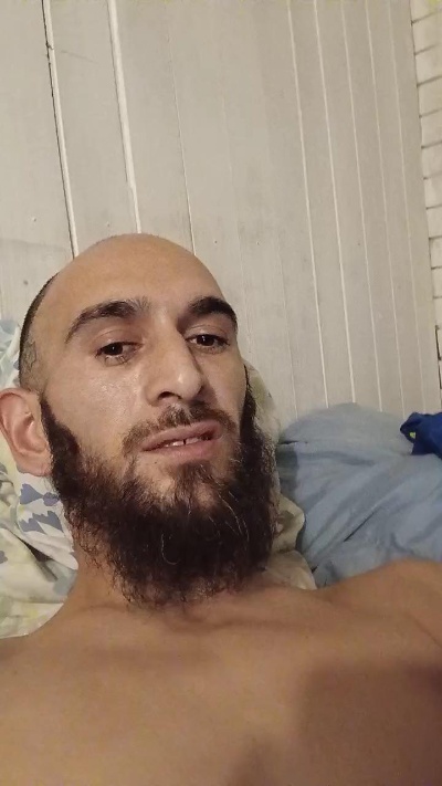 Bjamin live cam on Cam4