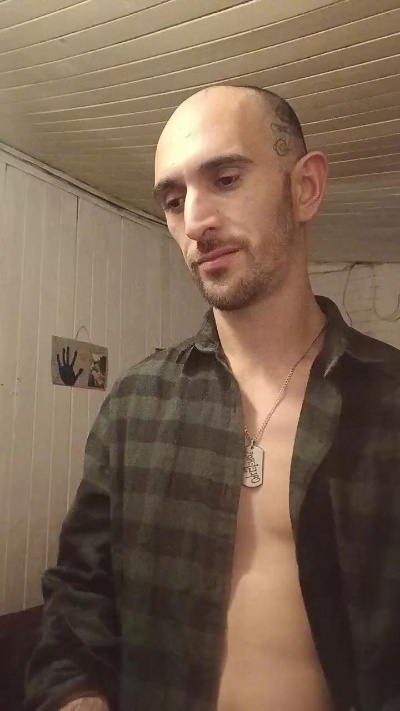 Bjamin live cam on Cam4