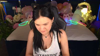 BlackHamsters live cam on Cam4