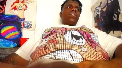 BlackRunning22 live cam on Cam4