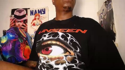 BlackRunning22 live cam on Cam4