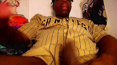 BlackRunning22 live cam on Cam4