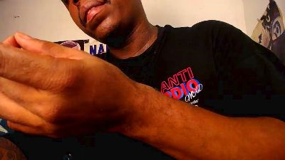 BlackRunning22 live cam on Cam4