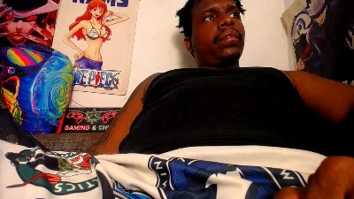BlackRunning22 live cam on Cam4