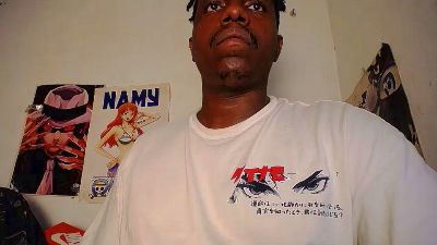 BlackRunning22 live cam on Cam4