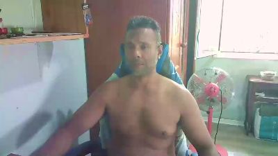 Black_Man86 live cam on Cam4