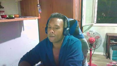 Black_Man86 live cam on Cam4