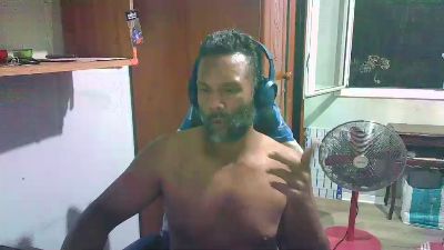Black_Man86 live cam on Cam4