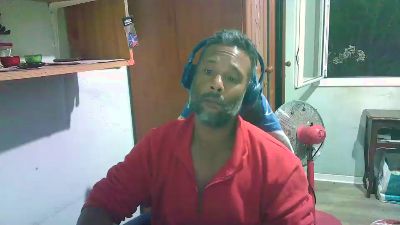 Black_Man86 live cam on Cam4