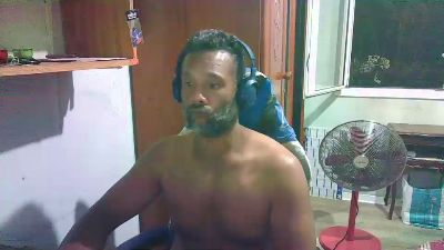 Black_Man86 live cam on Cam4