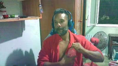 Black_Man86 live cam on Cam4