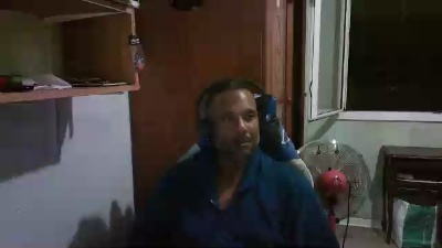 Black_Man86 live cam on Cam4