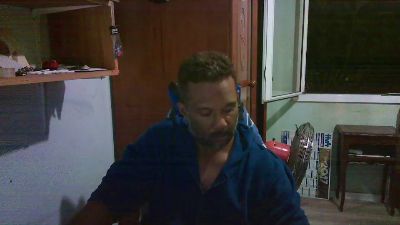 Black_Man86 live cam on Cam4