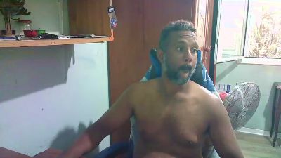 Black_Man86 live cam on Cam4