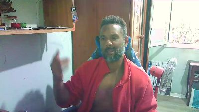 Black_Man86 live cam on Cam4