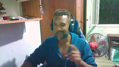 Black_Man86 live cam on Cam4