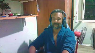 Black_Man86 live cam on Cam4