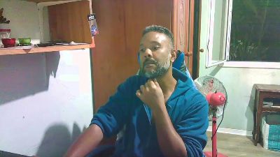 Black_Man86 live cam on Cam4