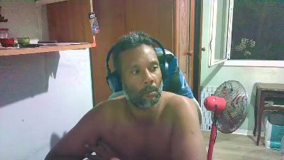 Black_Man86 live cam on Cam4