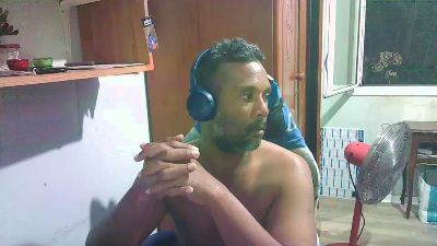Black_Man86 live cam on Cam4